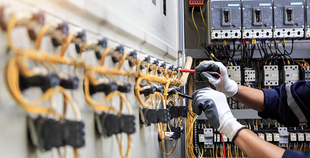 Professional Electrician technician working in Tri-City, OR